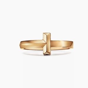 Tiffany & Co T1 Ring in 18K Yellow Gold, 2.5 mm Wide size 9.5